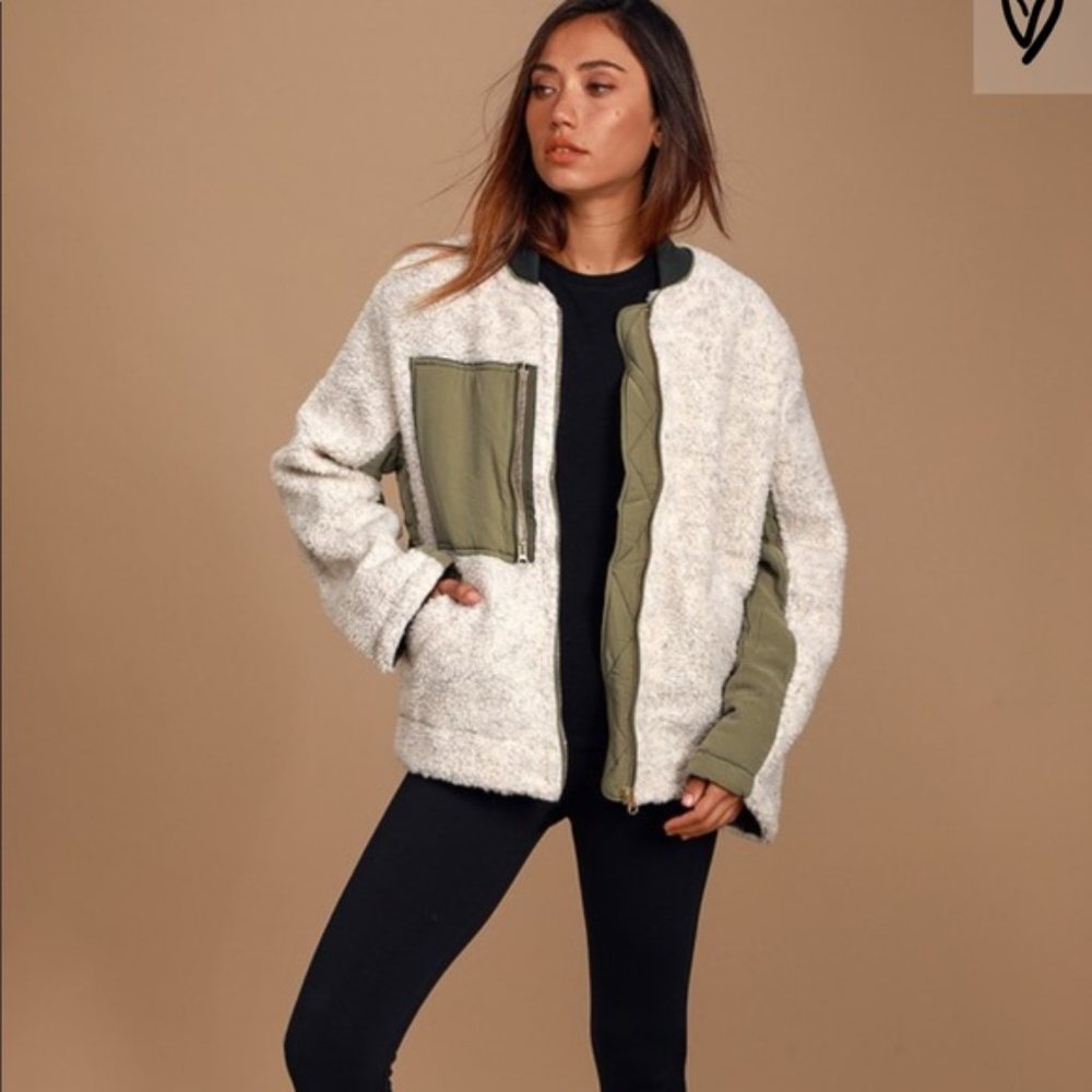 Free People sherpa jacket - XS (fits like S)